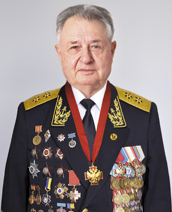 Военная и трудовая биография вице-адмирала А.А. Саркисова