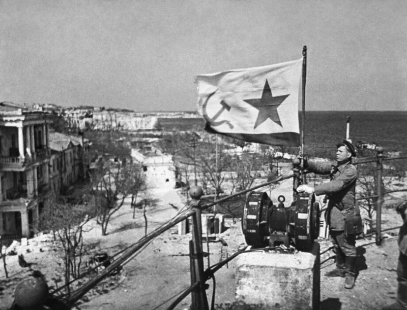 Освобождение Крыма: 82 года назад началась Крымская стратегическая наступательная операция