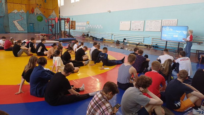 Лекция по профилактике наркомании в рамках акции "Чистое поколение 2024"