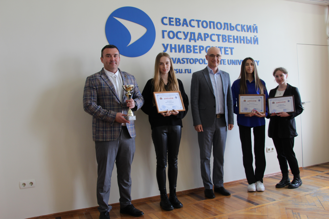 фотография поздравление юристов.jpg